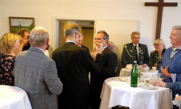 DSCN3827Ausschn__Individuell_.jpg DSCN3827Ausschn__Individuell_.jpg